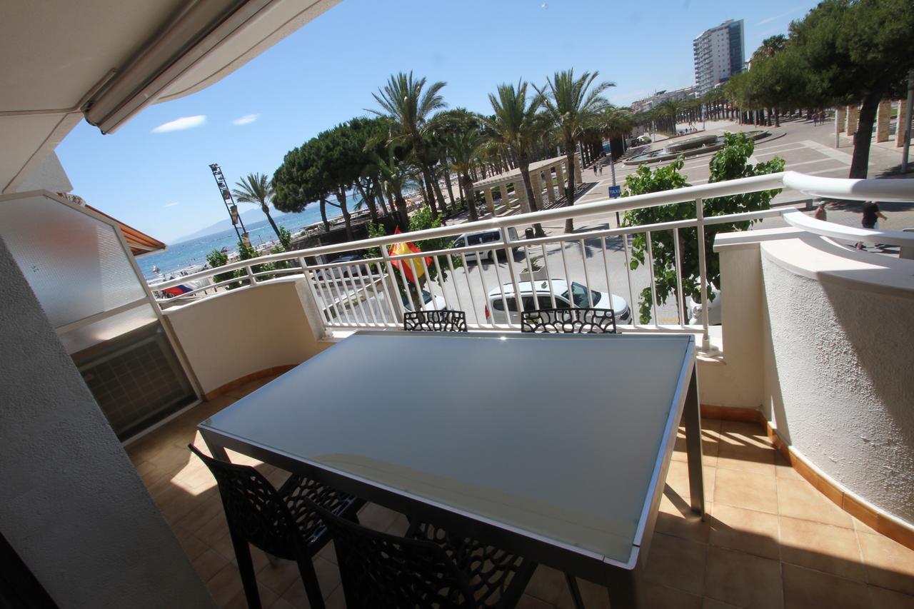 For A Stay Santillana Plaza Salou Exterior photo